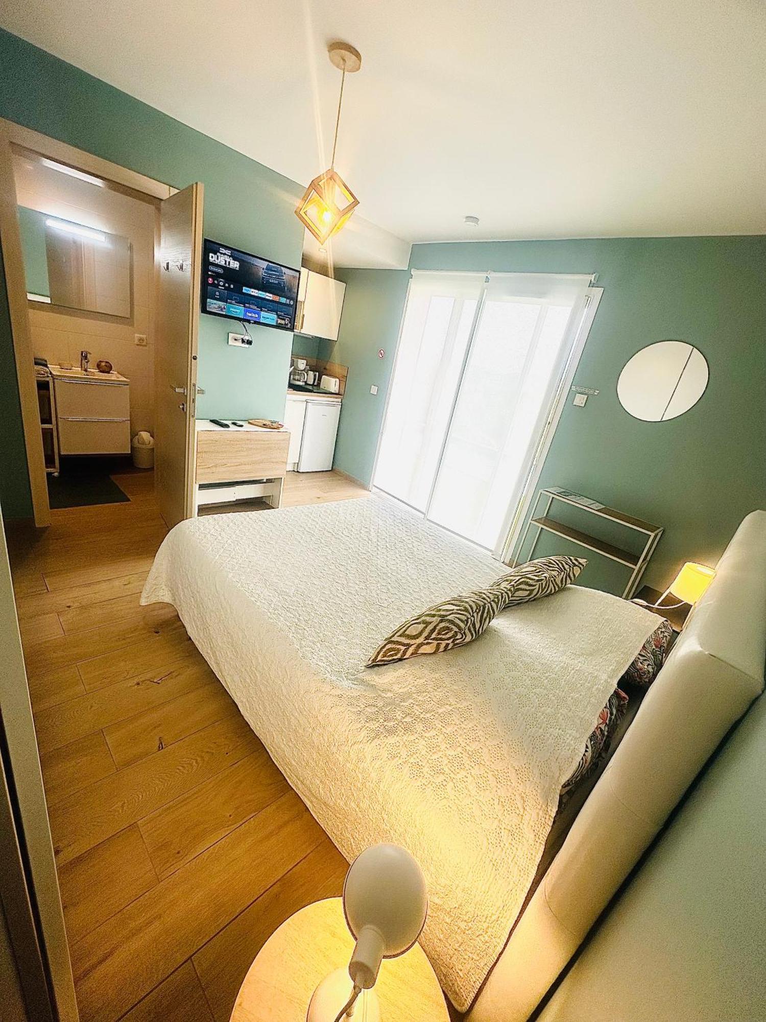 Twenty Rent Hotel Кан сюр Мер Стая снимка